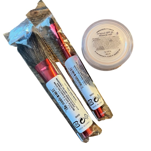 BareMinerals mineral veil brush bundle - Picture 3 of 3